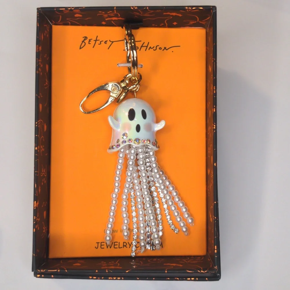 Betsey Johnson Halloween Ghost Key Fob Purse Charm Glow In The Dark Pearl Dangle